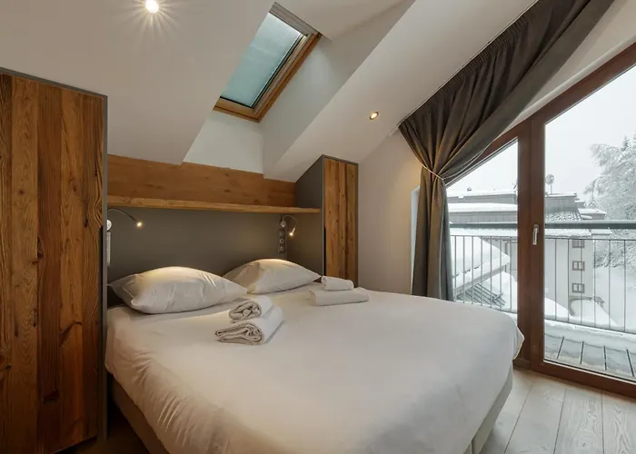 Modern Luxury Badi With Sauna - Happy *